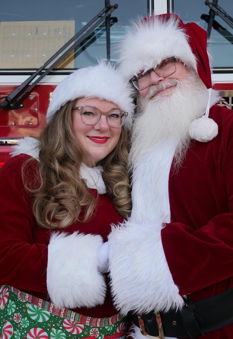 santa and mrs. claus